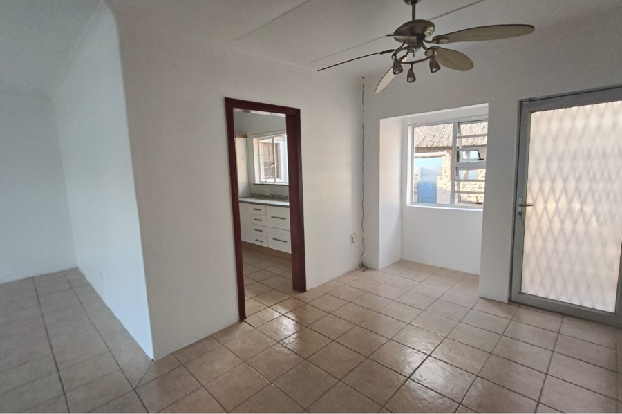 To Let 3 Bedroom Property for Rent in Beacon Bay Eastern Cape